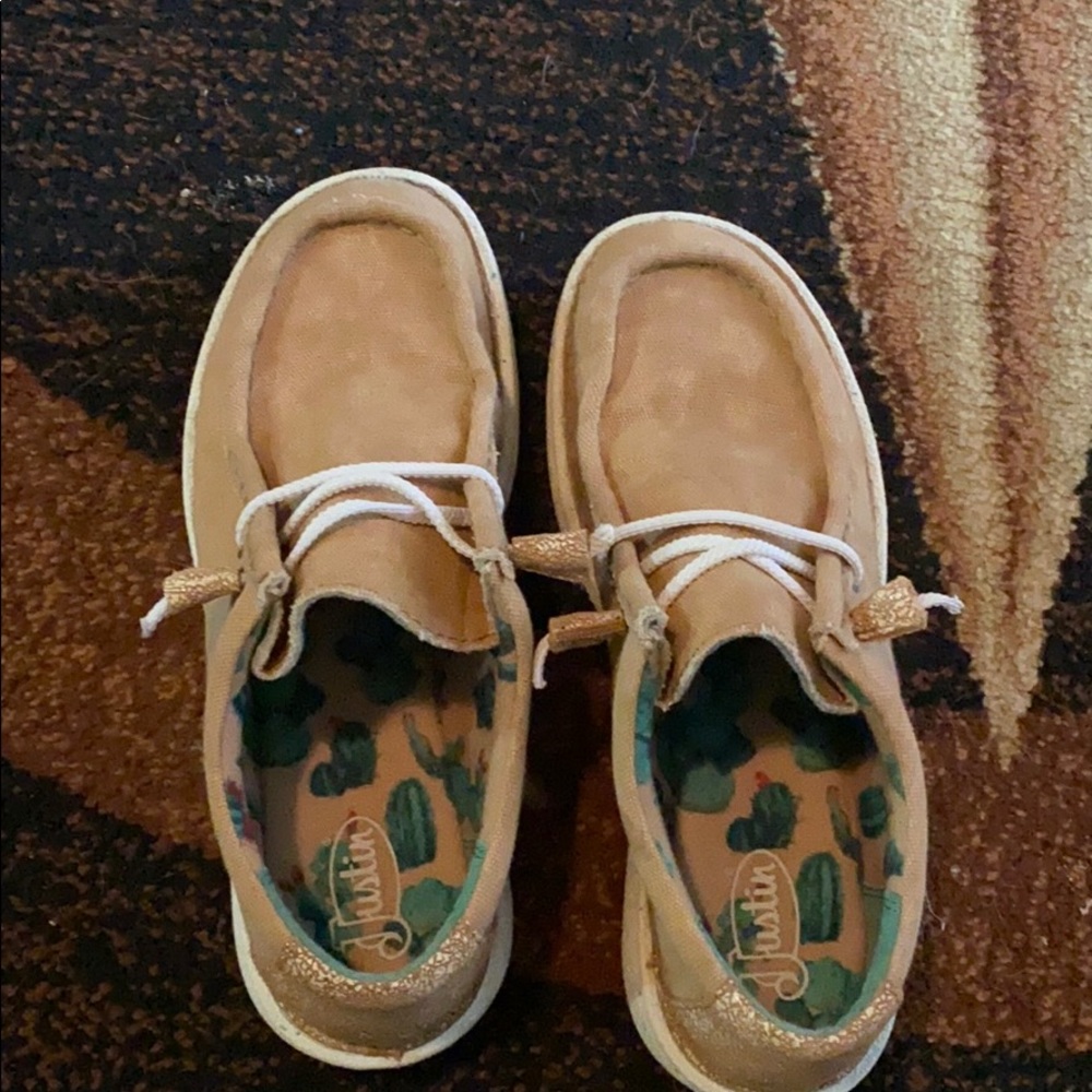 Shoes